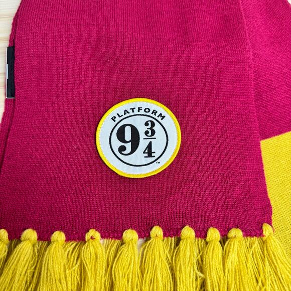 Harry Potter Scarf Hogwarts Express Red Gold Gryffindor Extra Long Tassels - Picture 5 of 8